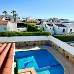 Junto Al Mar Con Piscina Privada Holiday home *