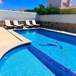 Junto Al Mar Con Piscina Privada Holiday home *