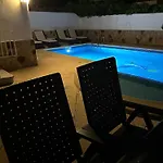Junto Al Mar Con Piscina Privada * Калан-Бош